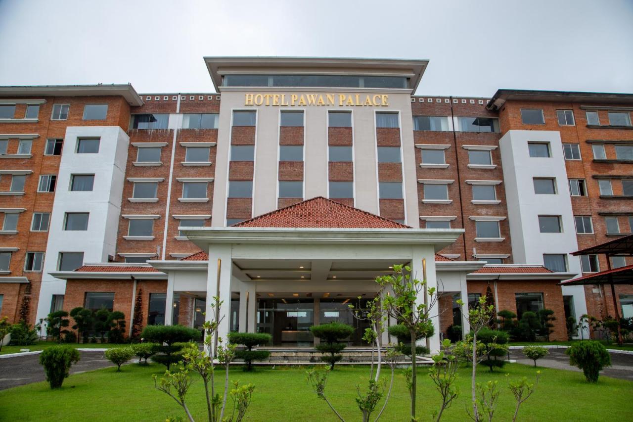 Pawan Palace, Lumbini Esterno foto